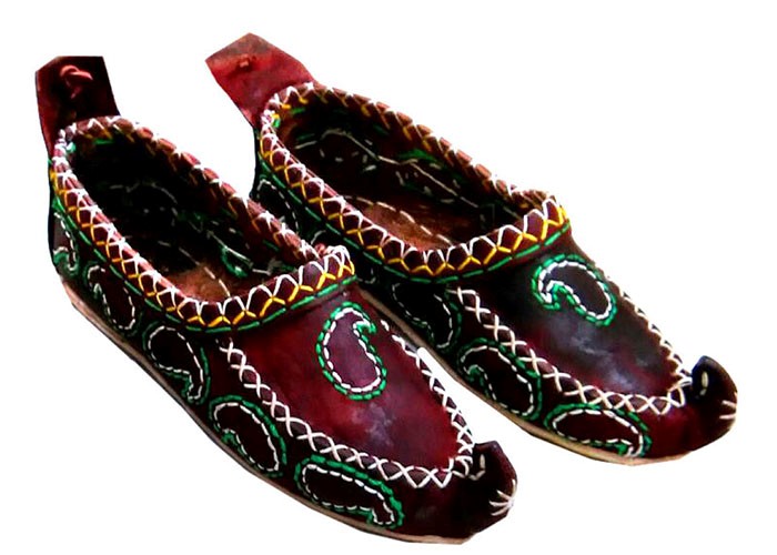 کفش­های سنتی ایران
